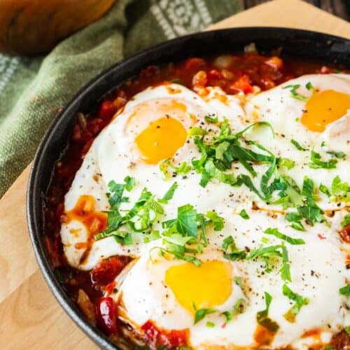 Mexican Baked Eggs in Cast-iron.