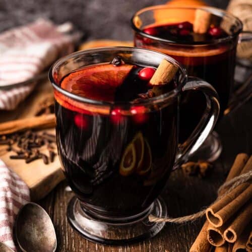 mulled wine in glass mug
