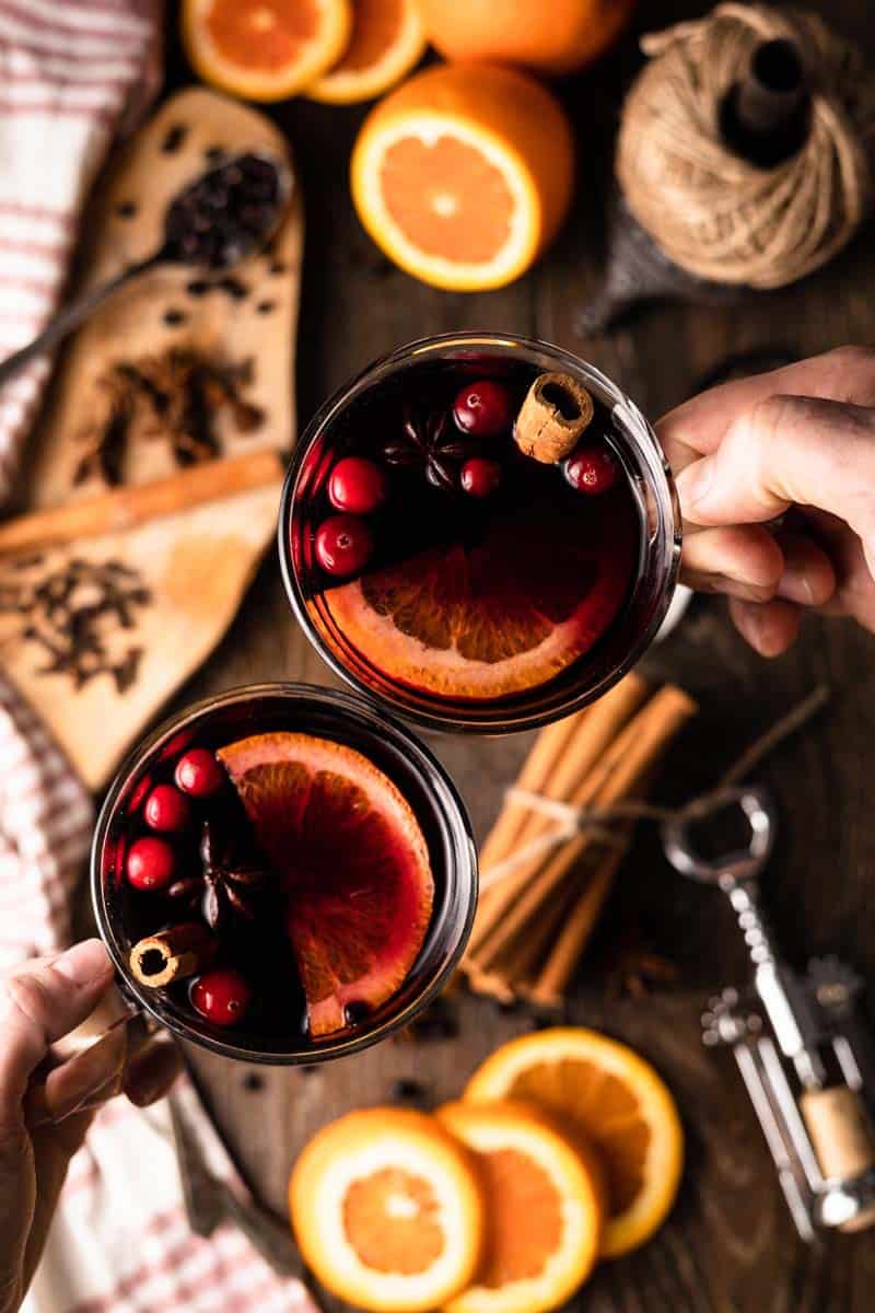 mulled wine in glass mugs