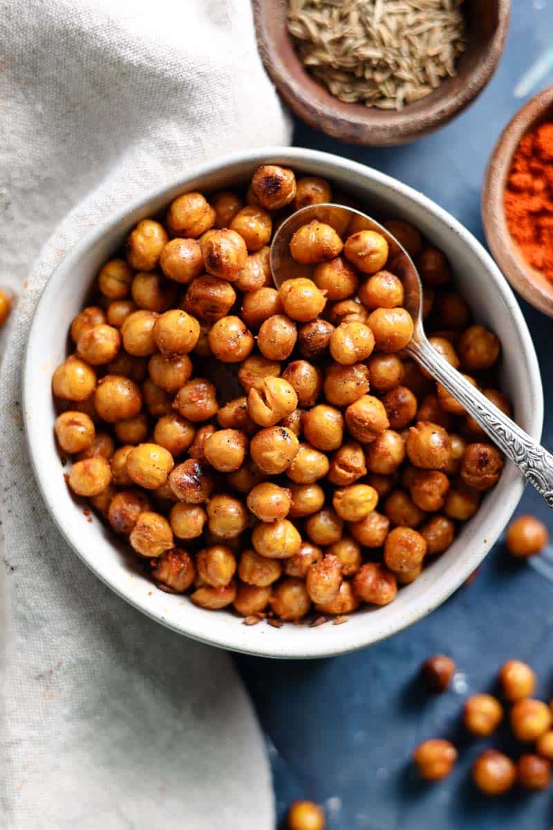 spicy crispy chickpeas in a bowl